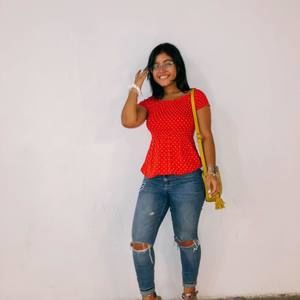 Meet your Posher, Andrea